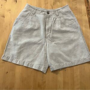 Liz Wear Linen High Waist Women's Shorts in Light Beige